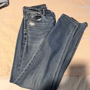 American Eagle Mom Jeans